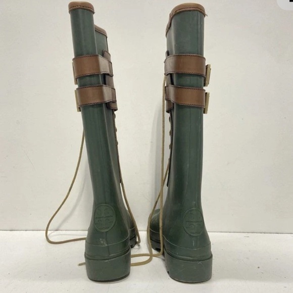 TORY BURCH EQUESTRIAN RUBBER BOOTS- size 6 - Picture 4 of 9